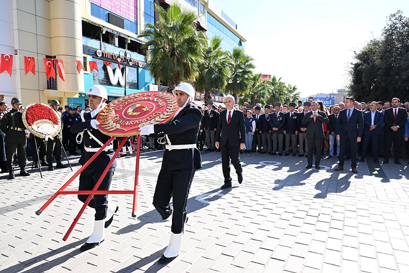29 EKİM CUMHURİYET BAYRAMI ÇELENK SUNMA TÖRENİ